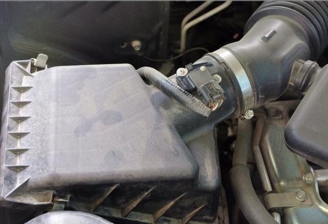 原創(chuàng)
小空氣流量計(jì)有多重要？如果它被損壞會(huì)有什么影響？